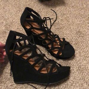 Wedge heels